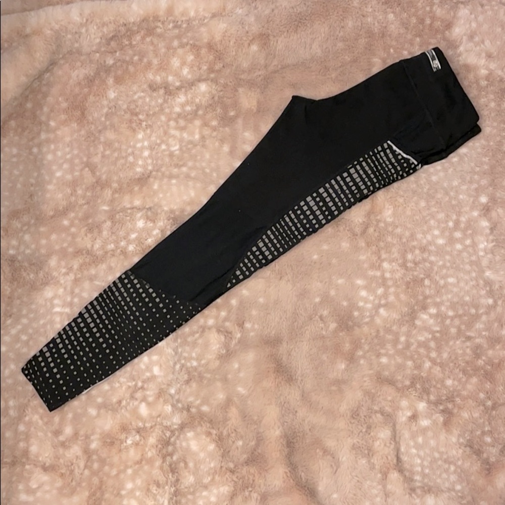 Athleta Black Geometric Leggings